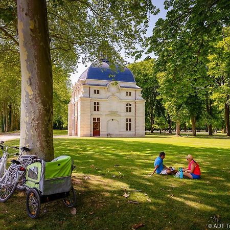 Gite Le Petit Puits A Ришельє Екстер'єр фото